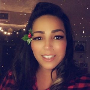 Meet your Posher, Jenee